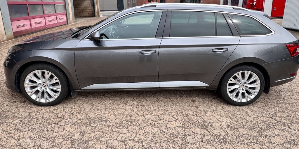 Skoda Superb 67.100 km 29.500 &euro; Dinslaken 46539