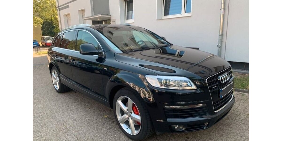 Audi Q7 241.000 km 10.700 &euro; Duisburg 47179