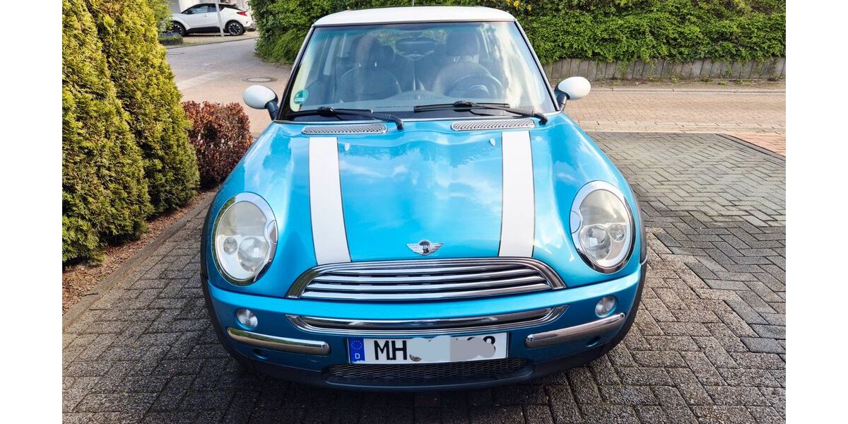 Mini Cooper 107.478 km 3.999 &euro; Mülheim 45475
