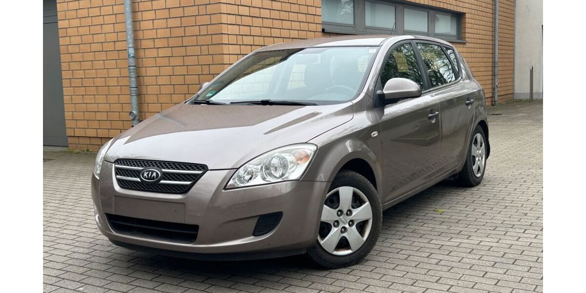 Kia ceed / Ceed 192.454 km 3.450 &euro; Essen 45326