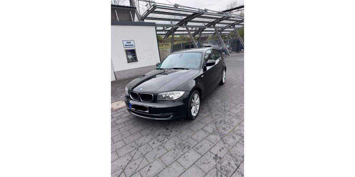 BMW 116 211.700 km 3.000 &euro; Bochum 44795