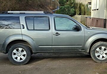 Nissan Pathfinder 315.000 km 3.250 &euro; Dorsten 46284