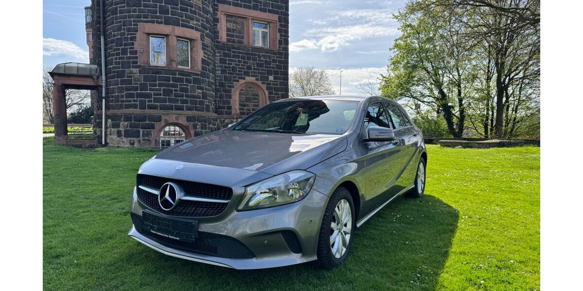 Mercedes-Benz A 180 105.000 km 11.200 &euro; Duisburg 47119