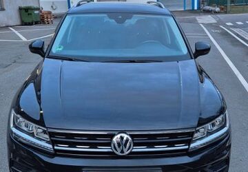 VW Tiguan 97.530 km 17.500 &euro; Duisburg 47239