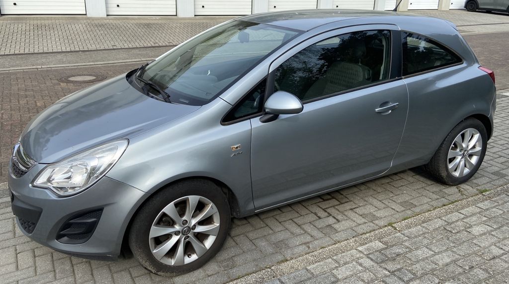 Opel Corsa 98.200 km 2.500 &euro; Mülheim an der Ruhr 45481