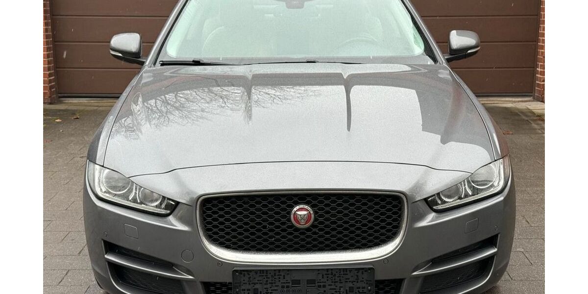 Jaguar XE 239.968 km 7.999 &euro; Duisburg 47138