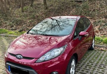 Ford Fiesta 152.500 km 2.400 &euro; Mülheim an der Ruhr 45481