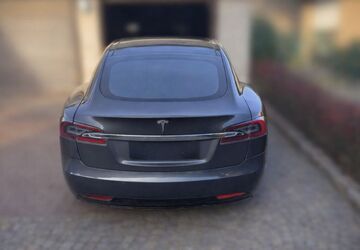 Tesla Model S 406.500 km 21.999 &euro; Schermbeck 46514