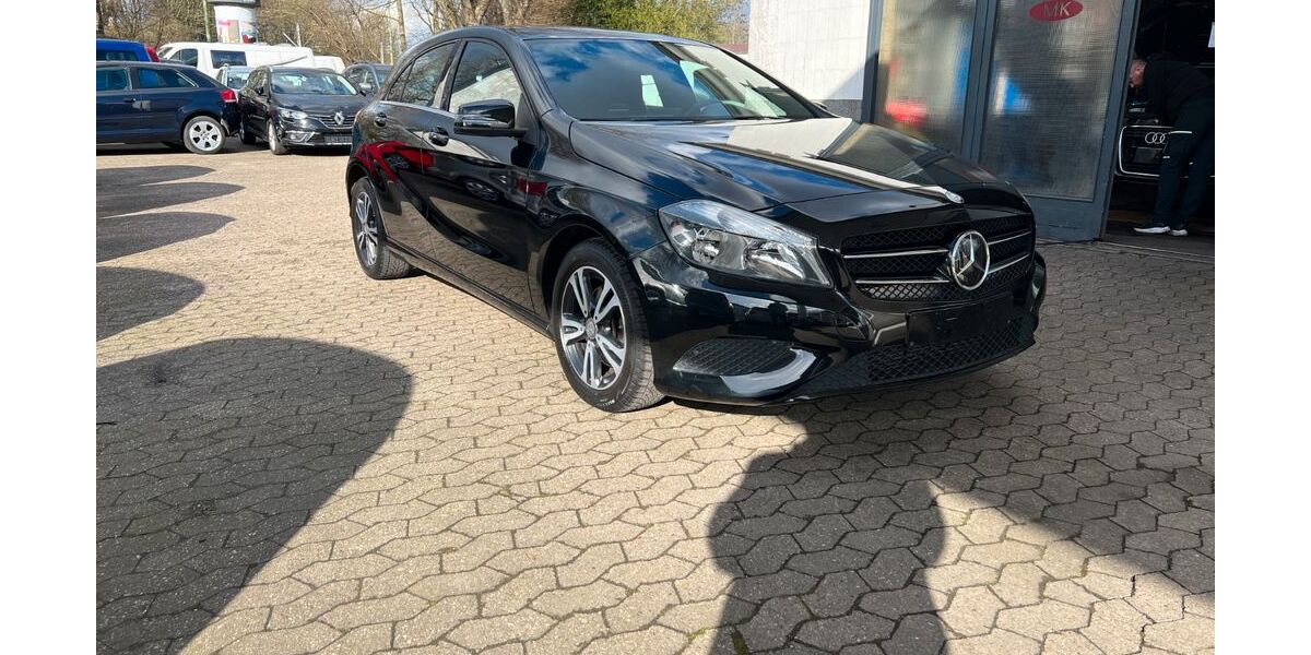 Mercedes-Benz A 180 116.000 km 11.980 &euro; Essen 45141