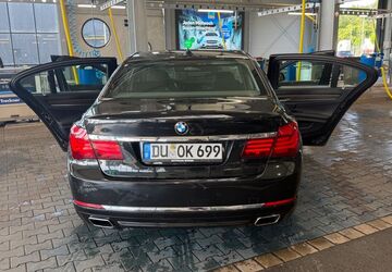 BMW 740 258.000 km 13.490 &euro; Oberhausen 46147