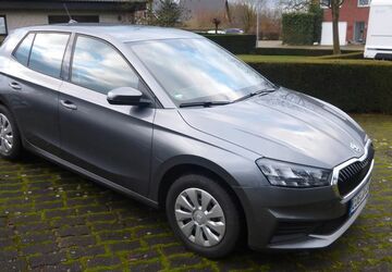 Skoda Fabia 12.000 km 16.990 &euro; Dülmen/OT Hiddingsel 48249