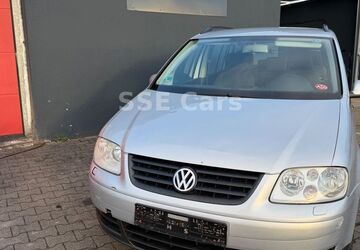 VW Touran 355.215 km 990 &euro; Bochum 44795