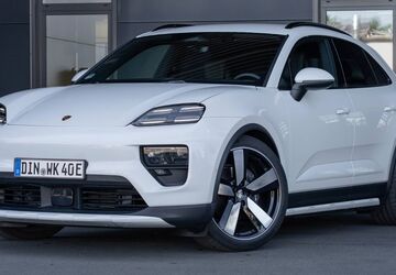 Porsche Macan 8.999 km 84.590 &euro; Dinslaken 46535