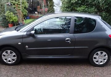Peugeot 206 151.600 km 2.450 &euro; Duisburg 47228