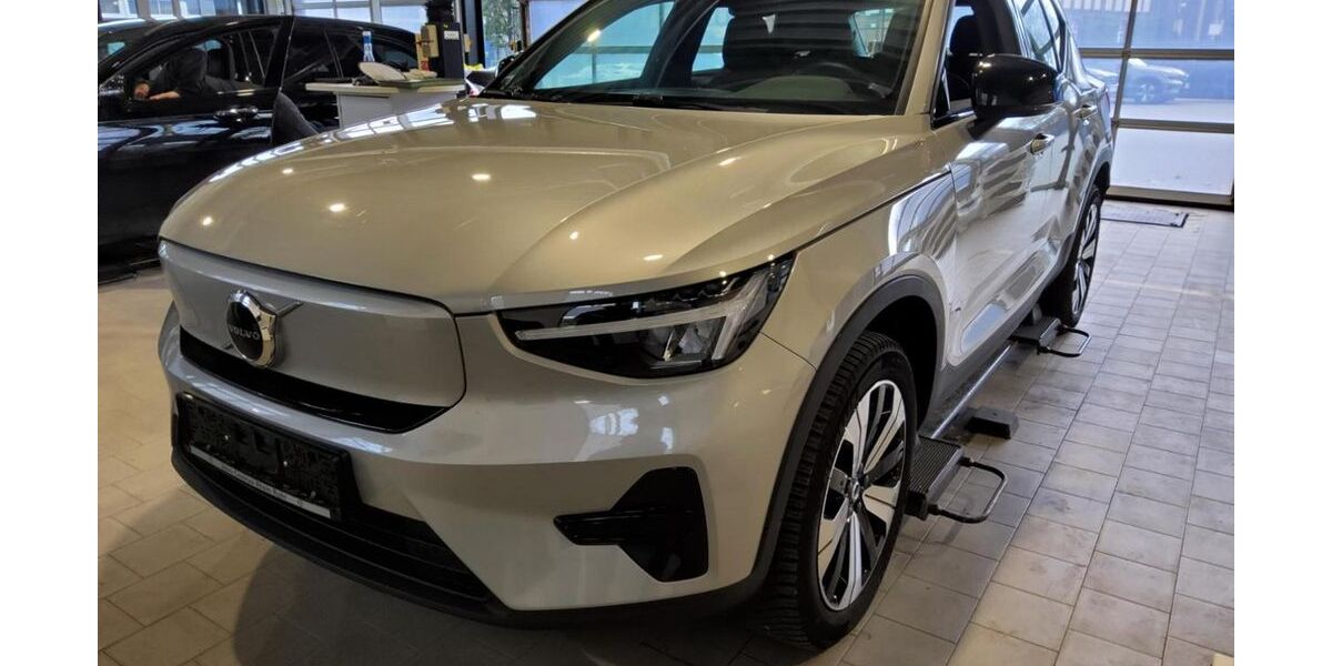 Volvo XC40 37.397 km 28.450 &euro; Essen-Kray 45309