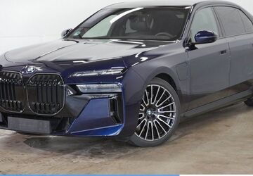 BMW 750 11.845 km 102.870 &euro; Mülheim 45472