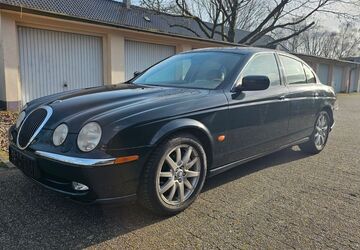 Jaguar S-Type 135.580 km 4.950 &euro; Oberhausen 46119