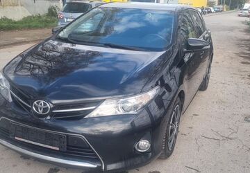 Toyota Auris 280.505 km 6.900 &euro; Essen 45326
