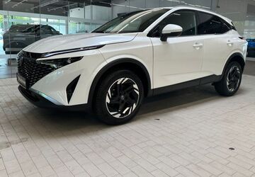 Nissan Qashqai 17.649 km 30.660 &euro; Oberhausen (am CentrO) 46047