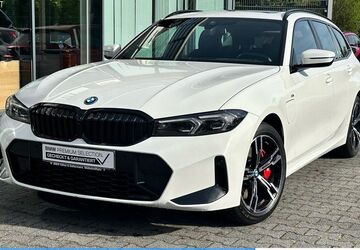 BMW 330 23.979 km 46.550 &euro; Mülheim 45472