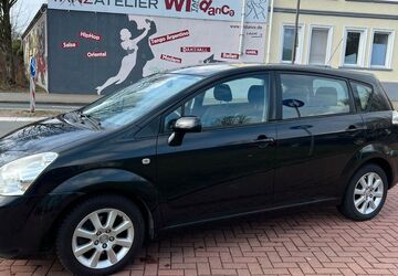 Toyota Corolla Verso 175.000 km 4.390 &euro; Recklinghausen 45657