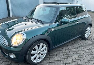 Mini Cooper 151.400 km 5.300 &euro; Oberhausen 46047