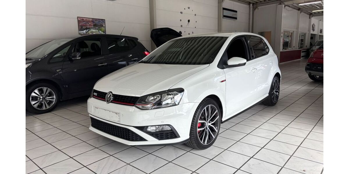 VW Polo 112.000 km 12.900 &euro; Essen - Karnap 45329